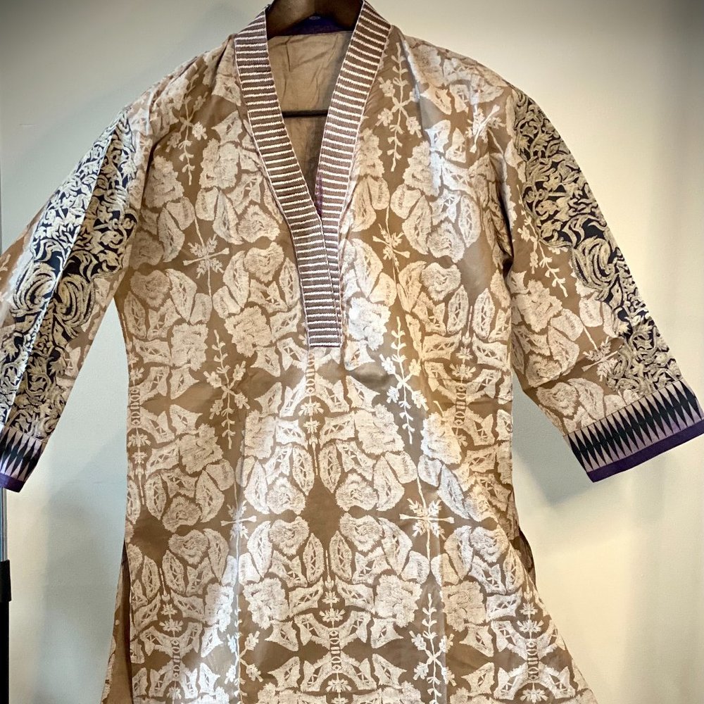 Pakistani KURTA / KAMEEZ